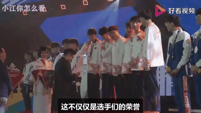 开云官网-Uzi重返赛场，出色防守首场状态出色，TL观众沸腾！-开云官网