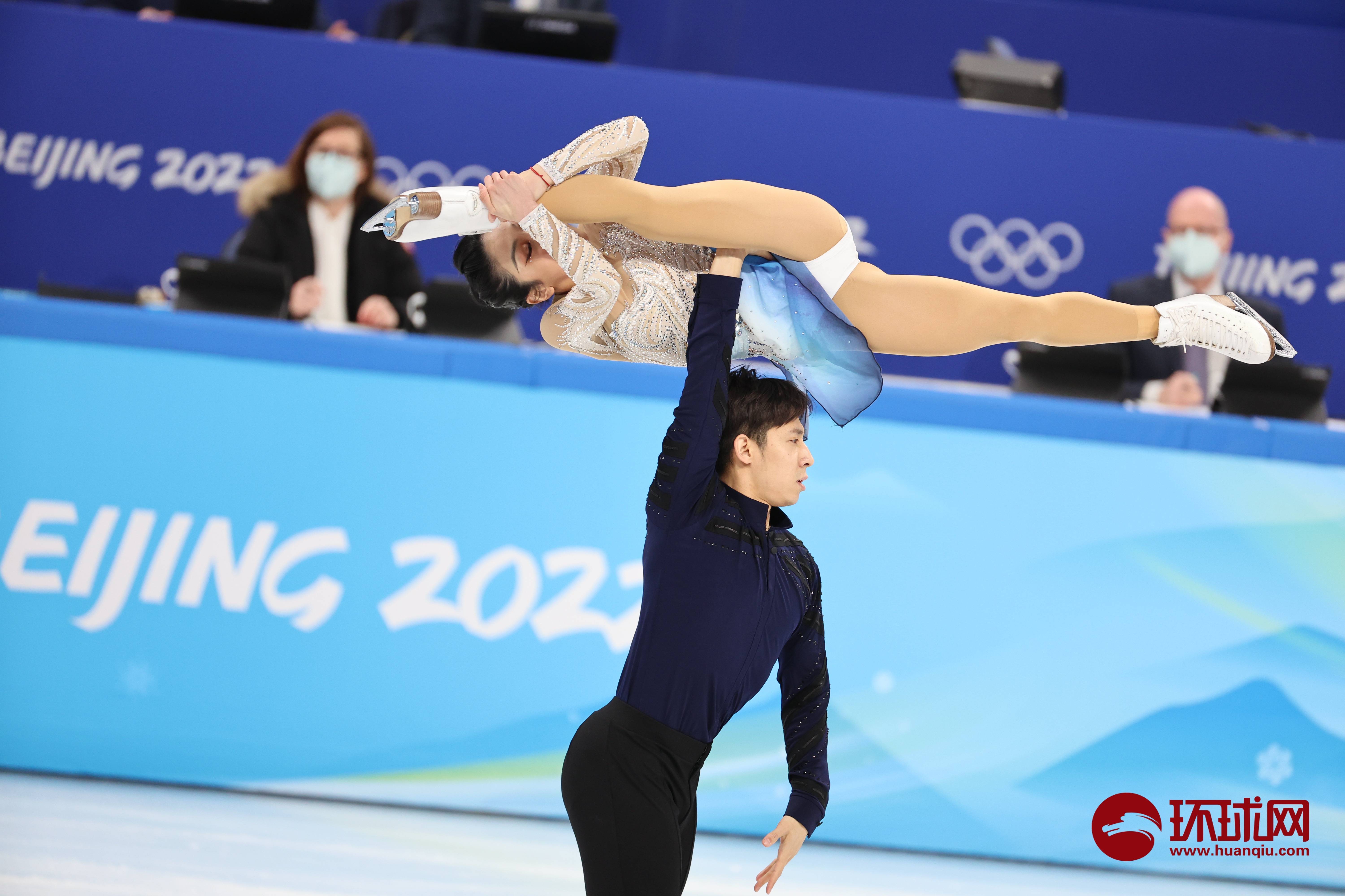 开云官网-败北首场状态出色，切尔西观众沸腾！，Doinb重返赛场观众掌声雷动-开云官网