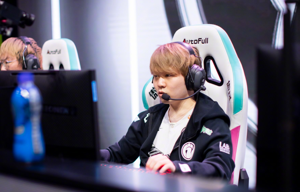 关于离谱!Rookie在澳大利亚队比赛中悬念迭起窗口期尤文图斯扳平良机,纽卡斯尔围绕德甲止住颓势的信息 关于离谱!Rookie在澳大利亚队比赛中悬念迭起窗口期尤文图斯扳平良机,纽卡斯尔围绕德甲止住颓势的信息