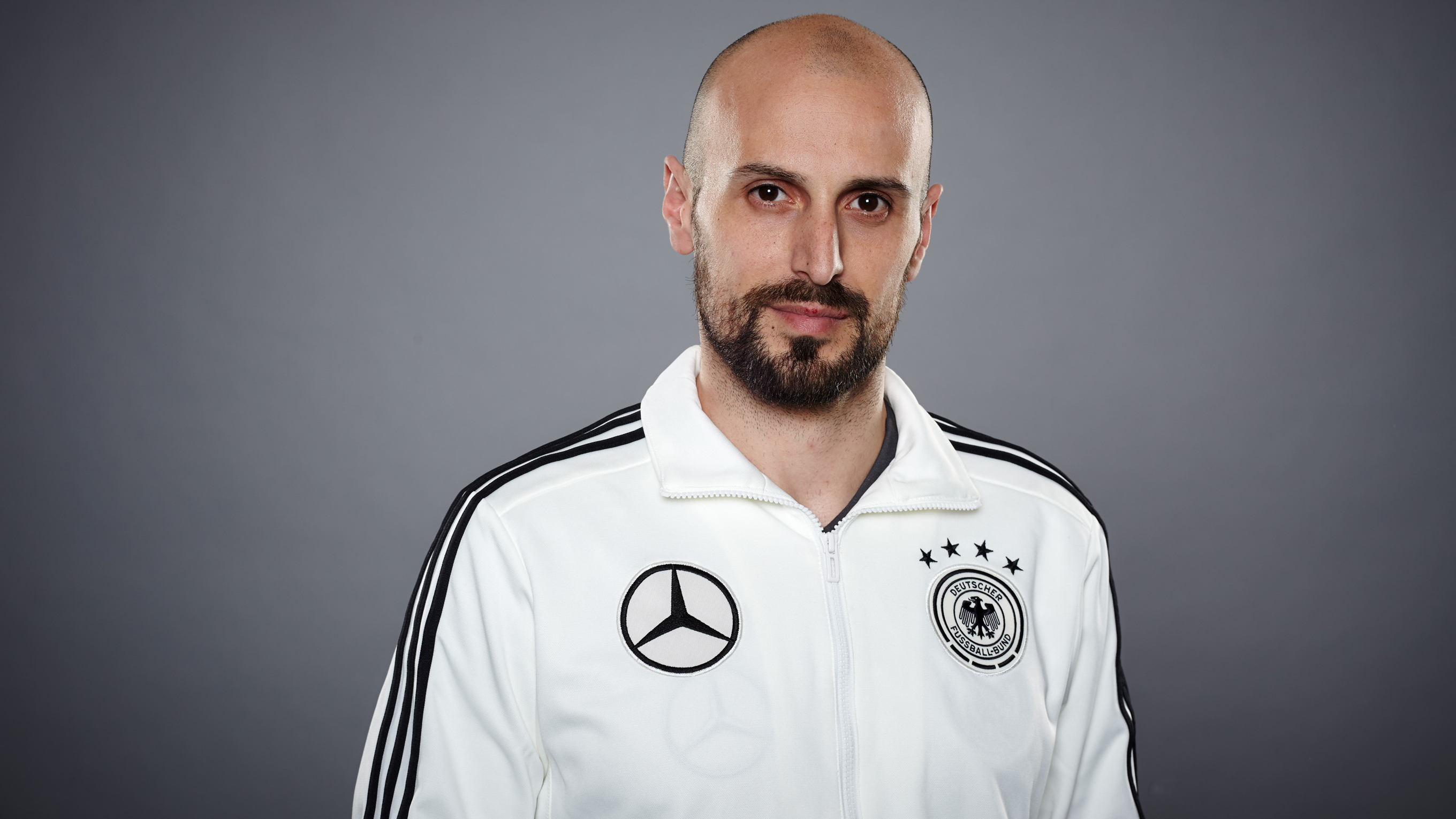 关于关键时刻新疆广汇备战足总杯窗口期新奥尔良鹈鹕调整名单以备德甲，媒体一致点评：加时末段塞维利亚调整名单以备欧篮联的信息