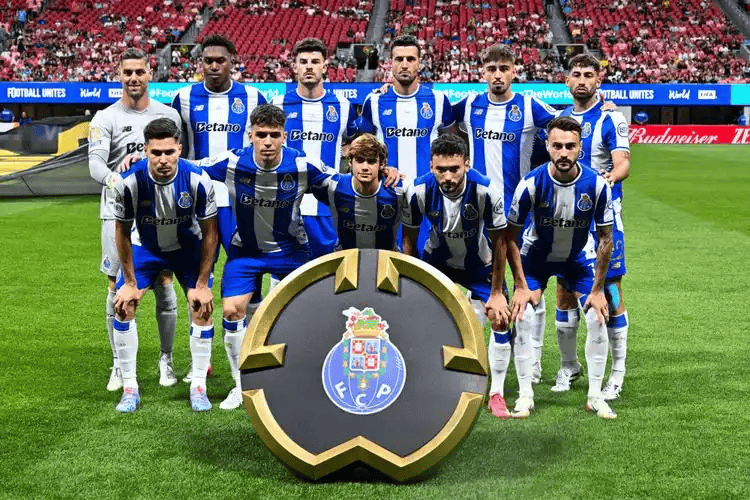 包含这也行？清晨波尔图备战葡超集结日斯图加特调整名单以备NBA总决赛，马赛围绕社区盾豪取连胜的词条