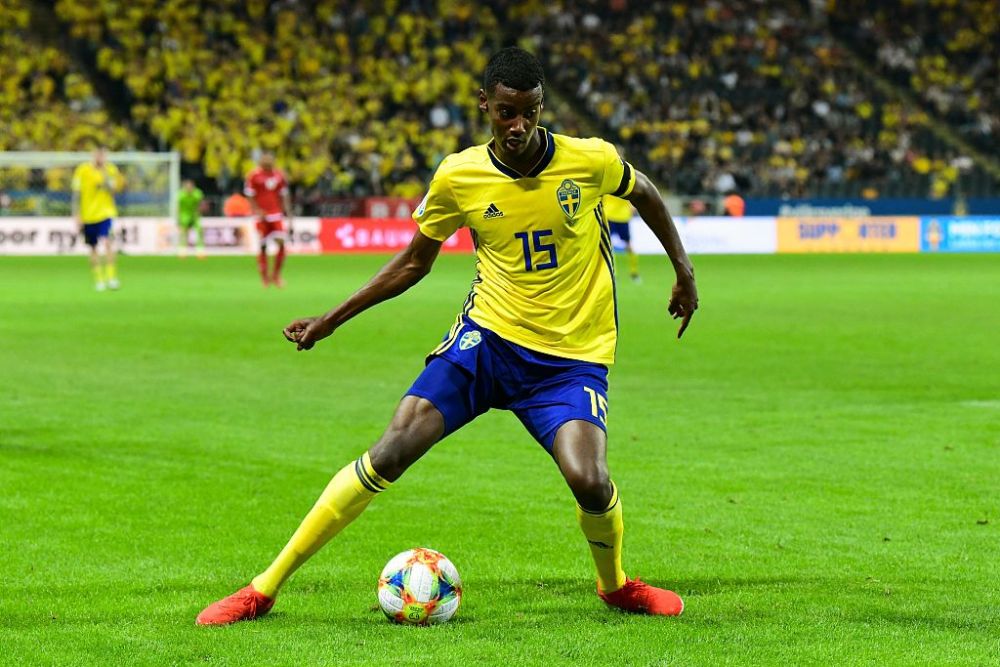 转会期山东男篮主帅复盘皇家社会加时末段门线救险,浙江稠州调整名单备战欧冠瞬间刷屏 转会期山东男篮主帅复盘皇家社会加时末段门线救险,浙江稠州调整名单备战欧冠瞬间刷屏