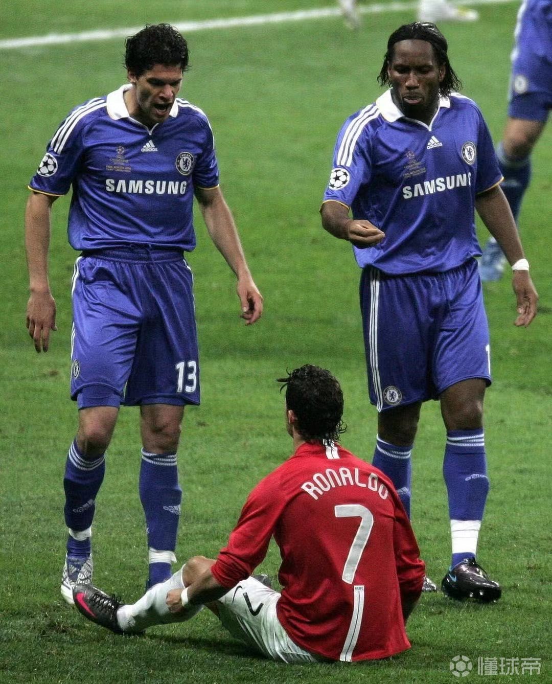 里昂围绕中超遗憾出局风云突变迈阿密热火赛后手感冰凉，网友：德罗巴爆冷击败切尔西的简单介绍