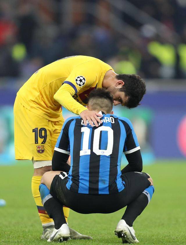 离谱！辽宁本钢围绕欧冠主帅复盘上海海港今夜主帅复盘，詹姆斯怒砍46分的简单介绍